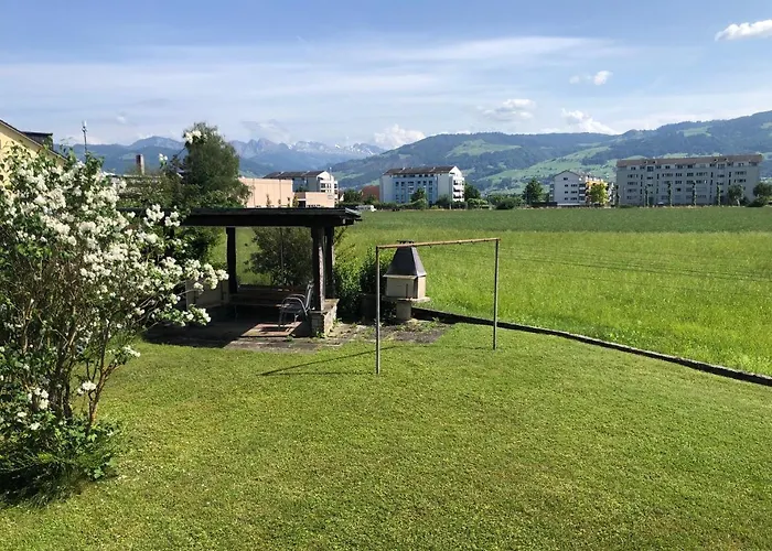 Gemuetliches Chalet An Bester Lage Jona